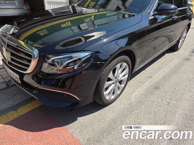 Mercedes-Benz E-Class W213 E300 4MATIC Exclusive - фото 2