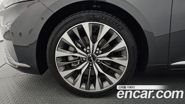 Kia K8 2.5 Gasoline 2WD Signature - фото 4