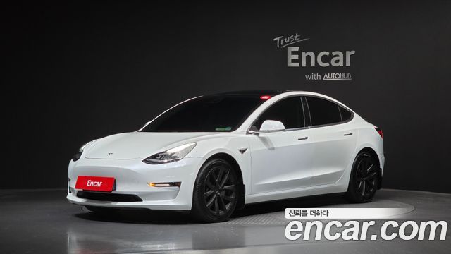 Tesla Model 3 Long Range AWD - фото 0