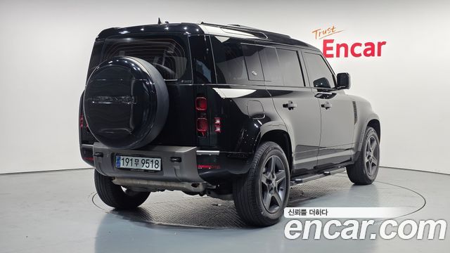 Land Rover Defender L663 110 P300 X-Dynamic SE - фото 1