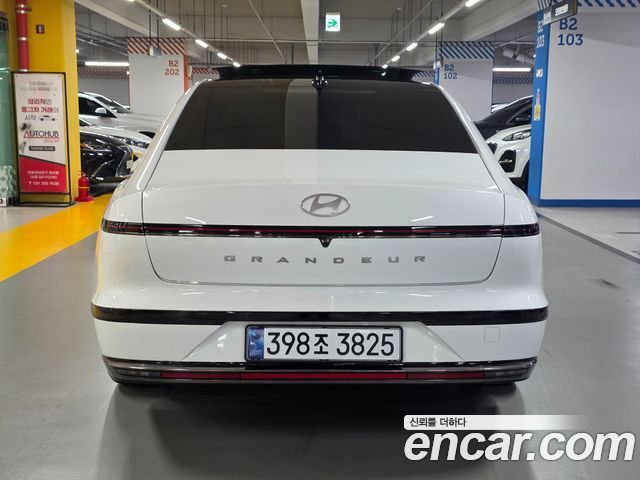 Hyundai Grandeur GN7, гибрид Calligraphy - фото 3