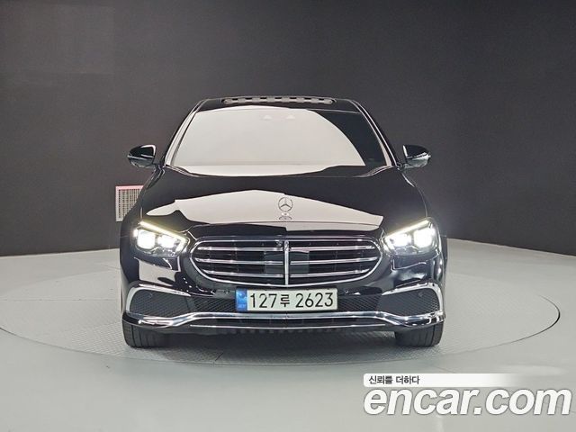 Mercedes-Benz E-Class W213 E220d 4MATIC Exclusive - фото 1
