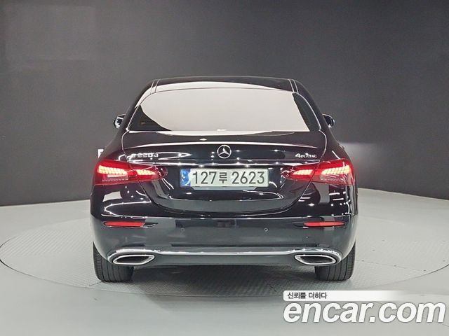 Mercedes-Benz E-Class W213 E220d 4MATIC Exclusive - фото 2