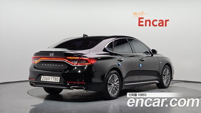 Hyundai Grandeur IG, гибрид Exclusive - фото 1