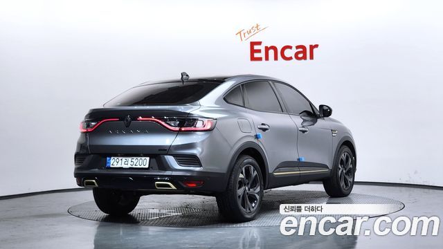 Renault Samsung Arkana 1.6 E-TECH Iconic Design Package - фото 1