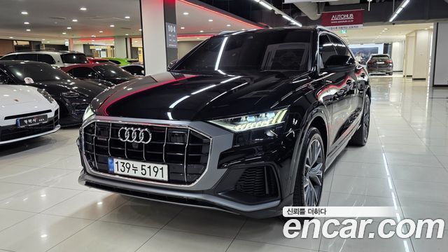 Audi Q8 50 TDI Quattro Premium - фото 0