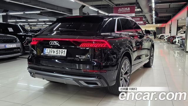 Audi Q8 50 TDI Quattro Premium - фото 4