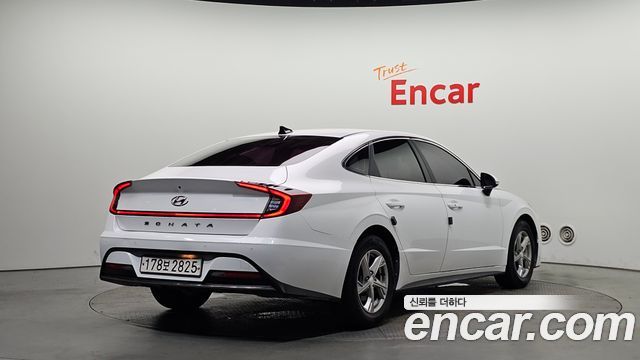 Hyundai Sonata DN8 2.0 Premium - фото 1