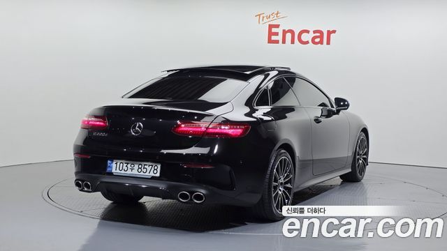 Mercedes-Benz E-Class W213 E220d Coupe - фото 1