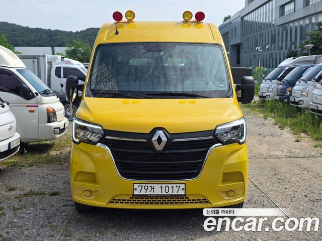 Renault Samsung Master School Bus 15-Seater - фото 1