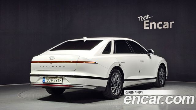 Hyundai Grandeur GN7, гибрид Exclusive - фото 1