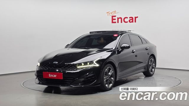 Kia K5 3-го поколения 2.0 Signature - фото 0