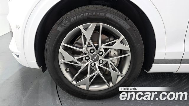 Genesis GV70 2.5T Gasoline AWD - фото 4