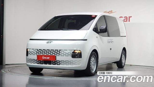 Hyundai Staria Cargo 5-Seater Smart - фото 0