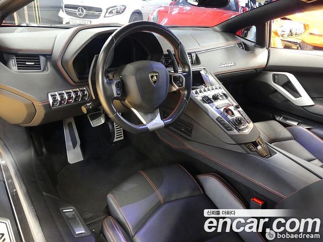 Lamborghini Aventador S LP740-4 Roadster - фото 3