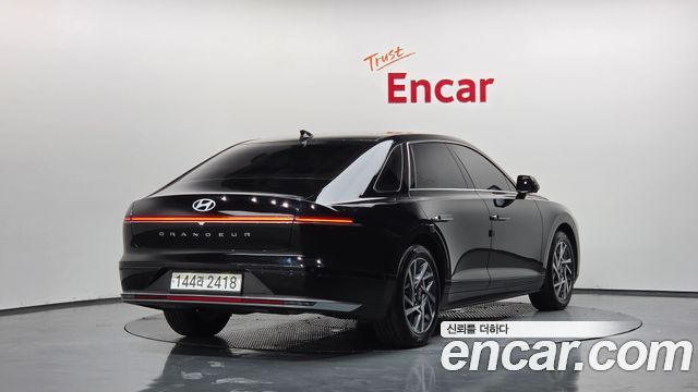 Hyundai Grandeur GN7, гибрид Premium - фото 1