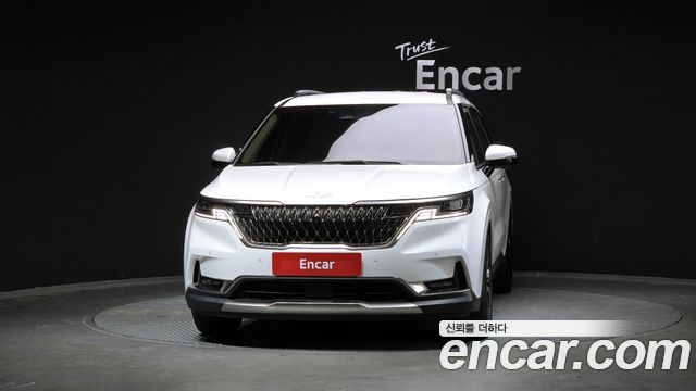 Kia Carnival 4-го поколения 9-Seater Signature - фото 2