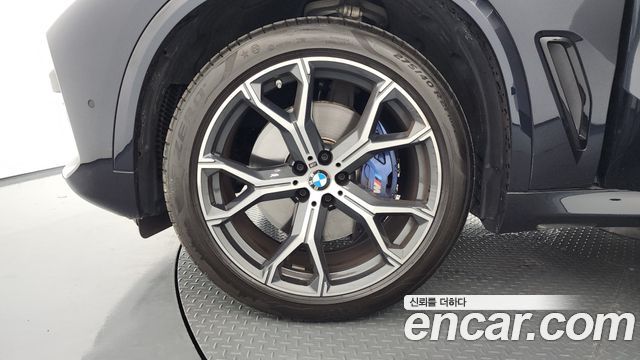 BMW X5 G05 xDrive 40i M Sport - фото 4