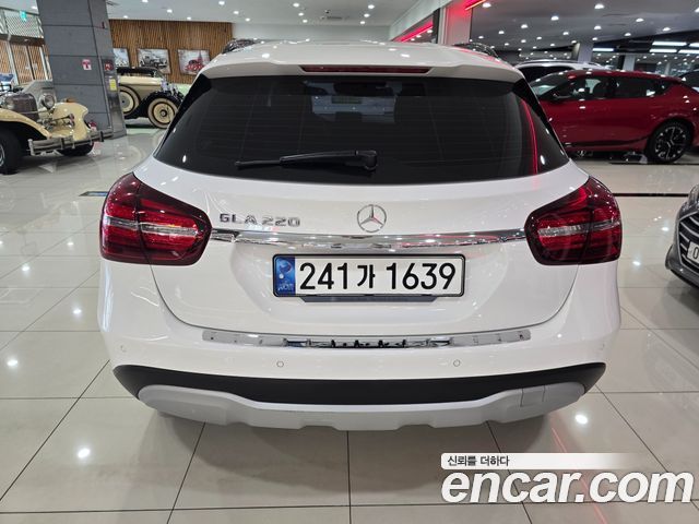 Mercedes-Benz GLA-Class X156 GLA220 - фото 3