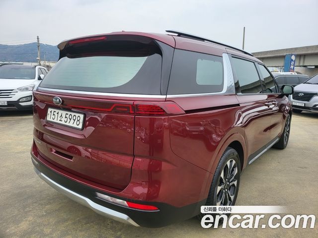Kia Carnival 4-го поколения 9-Seater Signature - фото 1