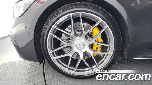 Mercedes-Benz AMG GT 4Door 43 4MATIC+ Dynamic - фото 4