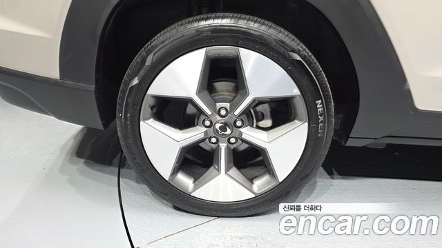 SsangYong Torres EVX E7 - фото 4