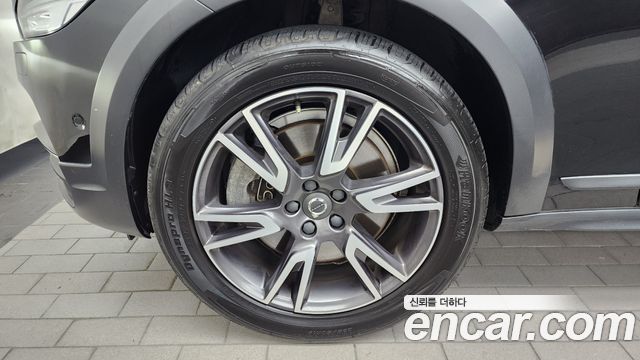 Volvo V90 T5 Pro AWD - фото 4