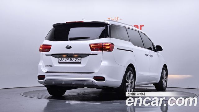 Kia Carnival Новый 9-Seater Prstige - фото 1