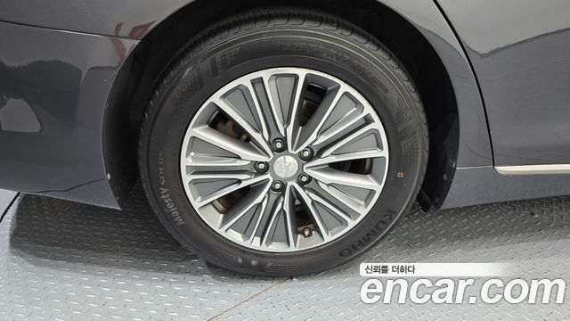 Hyundai Grandeur IG, гибрид Exclusive - фото 4