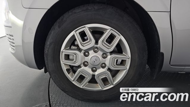 Hyundai Staria Cargo 3-Seater Modern - фото 3