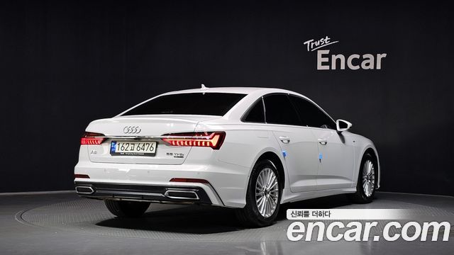 Audi A6 C8 45 TFSI Premium - фото 1