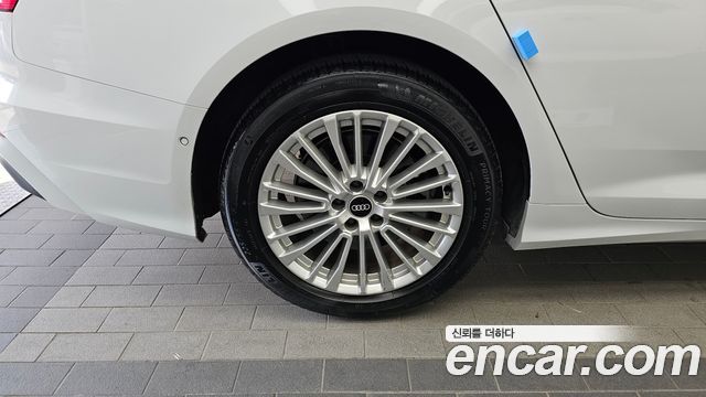 Audi A6 C8 45 TFSI Premium - фото 4