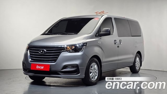 Hyundai Starex Новый Van 3-Seater Smart - фото 0