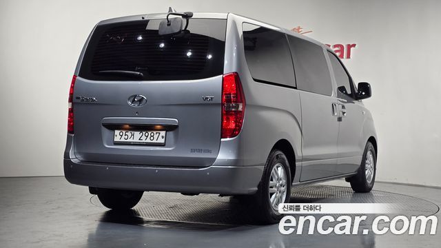 Hyundai Starex Новый Van 3-Seater Smart - фото 1