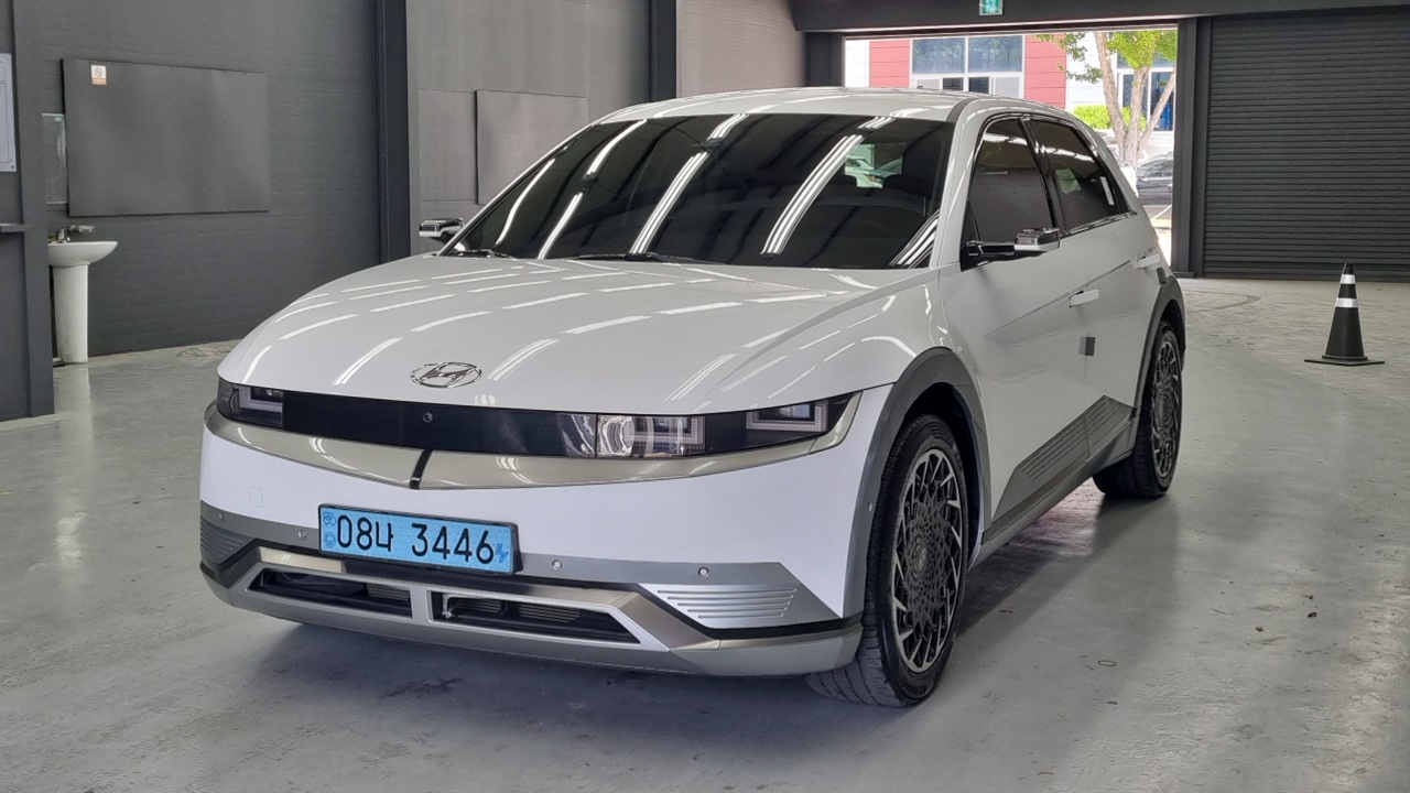Hyundai Ioniq5 Long Range AWD Prestige - фото 0