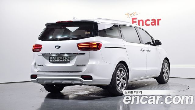 Kia Carnival Новый 7-Seater Limousine President - фото 1