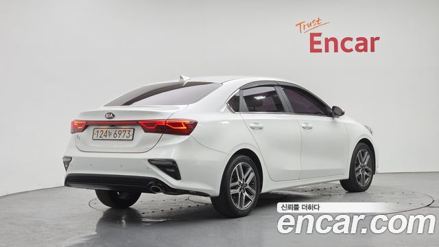 Kia K3 Совершенно новый Luxury - фото 1