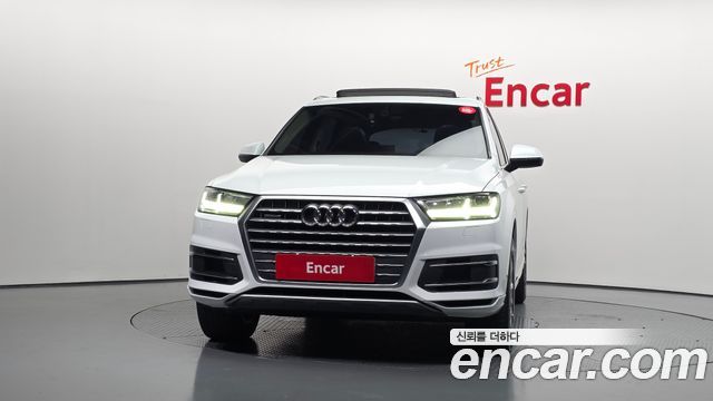 Audi Q7 45 TFSI Quattro - фото 2