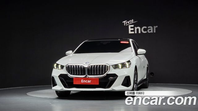 BMW 5-Series G60 520i M Sport - фото 2