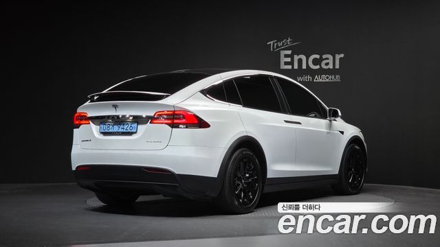 Tesla Model X Long Range - фото 1