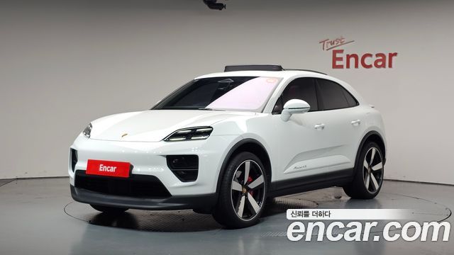 Porsche Macan EV 4S - фото 0