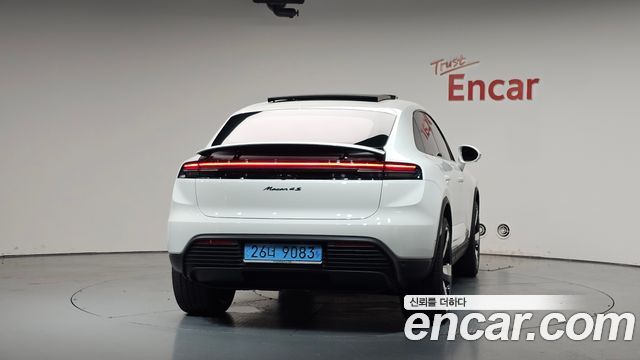 Porsche Macan EV 4S - фото 3