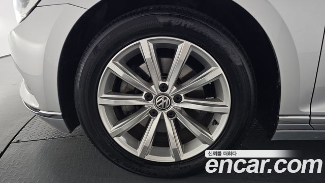 Volkswagen Passat B8 2.0 TDI - фото 3