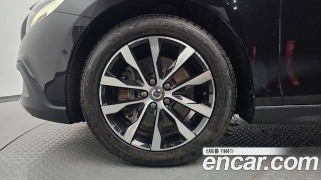 Volvo V40 D3 - фото 3
