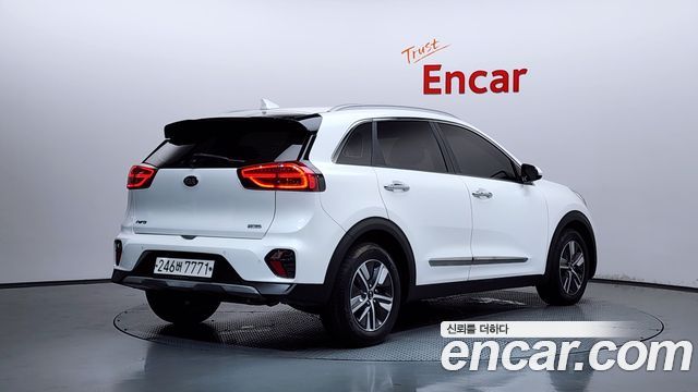 Kia Niro Новый 1.6 HEV Prestige - фото 1