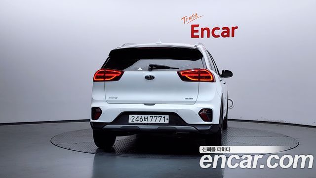 Kia Niro Новый 1.6 HEV Prestige - фото 3