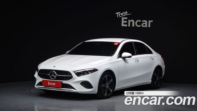 Mercedes-Benz A-Class W177 A220 Sedan - фото 0