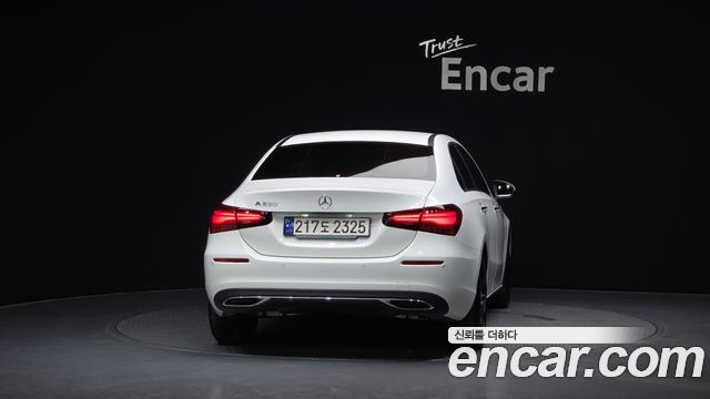 Mercedes-Benz A-Class W177 A220 Sedan - фото 3