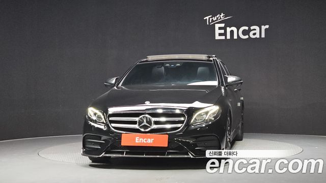 Mercedes-Benz E-Class W213 E350 4MATIC AMG Line - фото 2