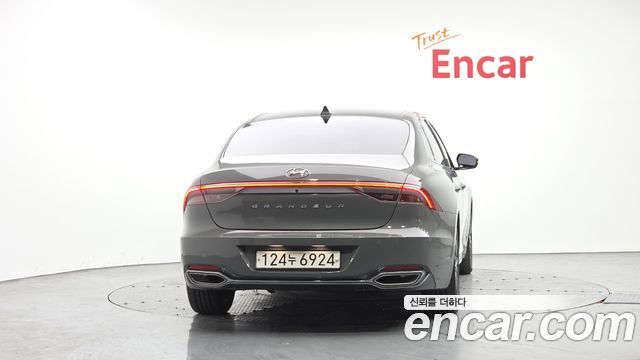 Hyundai Grandeur Новый IG 3.0 LPi Rent Car Premium - фото 3